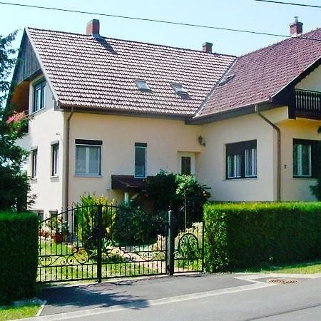 Hotel Angéla Vendégház à Zalakaros Extérieur photo